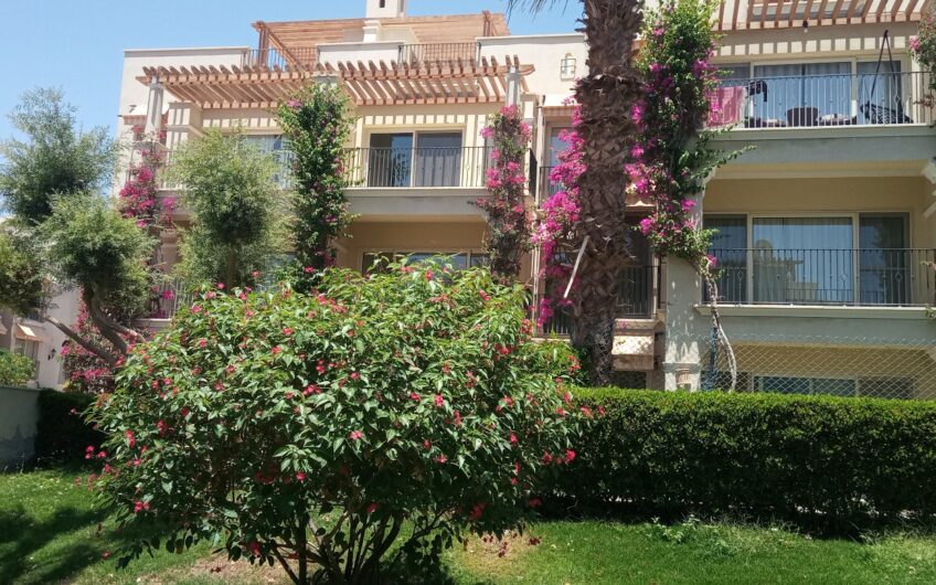 One Bedroom Apartment With Private Garden In Veranda