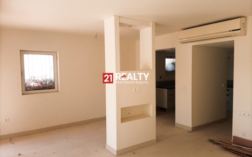 One Bedroom Apartment With Private Garden In Veranda